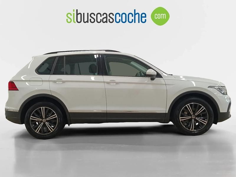 Usado VW Tiguan Life 150 CV (110 kW) 2021 Blanco SUV