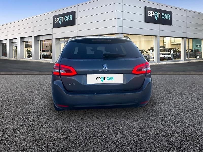 Usado Peugeot 308 SW Style 130 CV (95 kW) 2019 Marrón Familiar