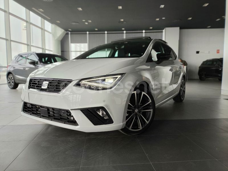 Blanco Nuevo 2025 Seat Ibiza FR Berlina | 25.900 € (Caro) - Imagen 1/4