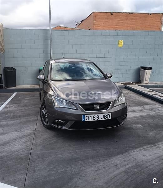 Gris / plata Usado 2014 Seat Ibiza I-Tech Berlina | 5100 € (Buen precio) - Imagen 1/4