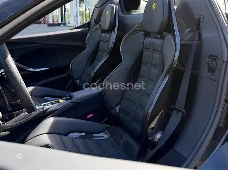 Usado Ferrari 296 830 CV (610 kW) 2024 Negro Coupe