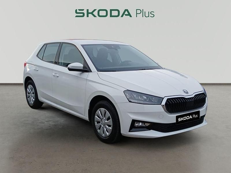 Usado Skoda Fabia 80 CV (58 kW) 2024 Blanco