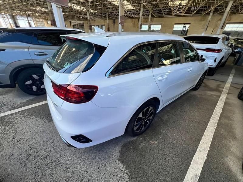 Usado Kia Ceed 141 CV (103 kW) 2024 Blanco Utilitario