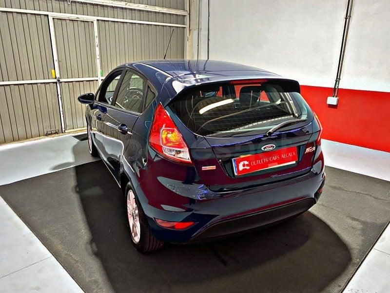 Usado Ford Fiesta Titanium 100 CV (73 kW) 2015 Azul Berlina