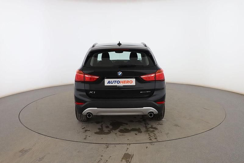 Usado BMW X1 Sport Line 150 CV (110 kW) 2018 Negro SUV