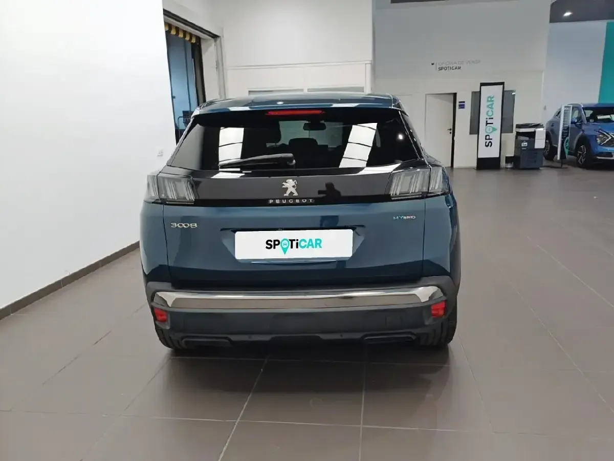 Usado Peugeot 3008 Allure 182 CV (133 kW) 2024 Azul SUV