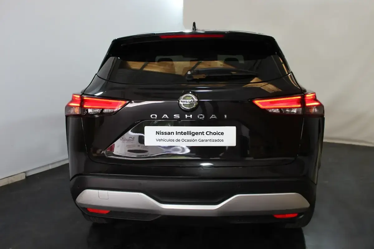 Usado Nissan Qashqai 140 CV (102 kW) 2022 Negro SUV