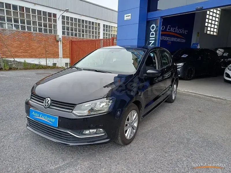 Usado VW Polo Sportline 90 CV (66 kW) 2017 Negro Berlina