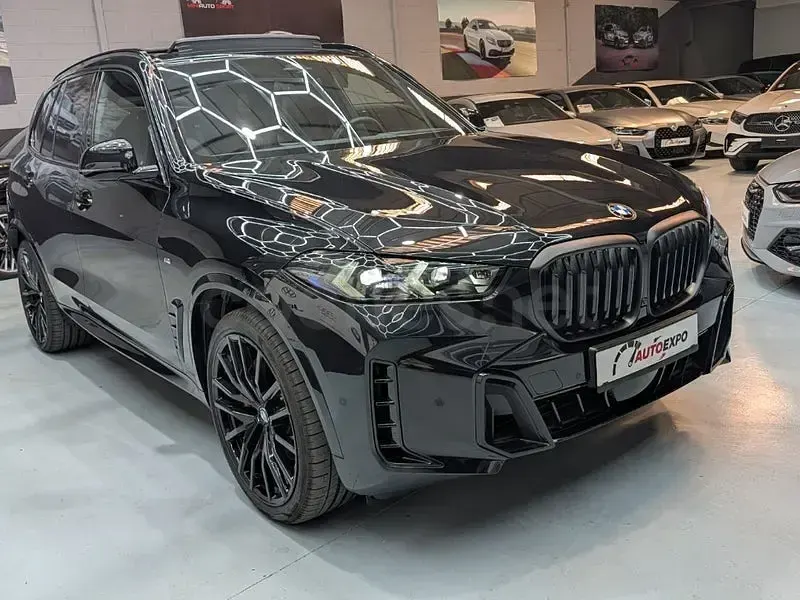Usado BMW X5 Comfort Edition 298 CV (219 kW) 2025 Negro SUV