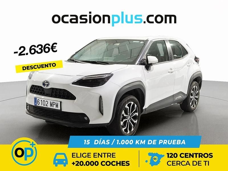Usado Toyota Yaris Hybrid Active 116 CV (85 kW) 2024 Blanco Pickup/Camioneta