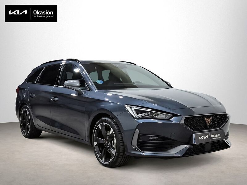 Gris Usado 2024 Cupra Leon Familiar | 27.990 € (Un poco caro) - Imagen 1/4