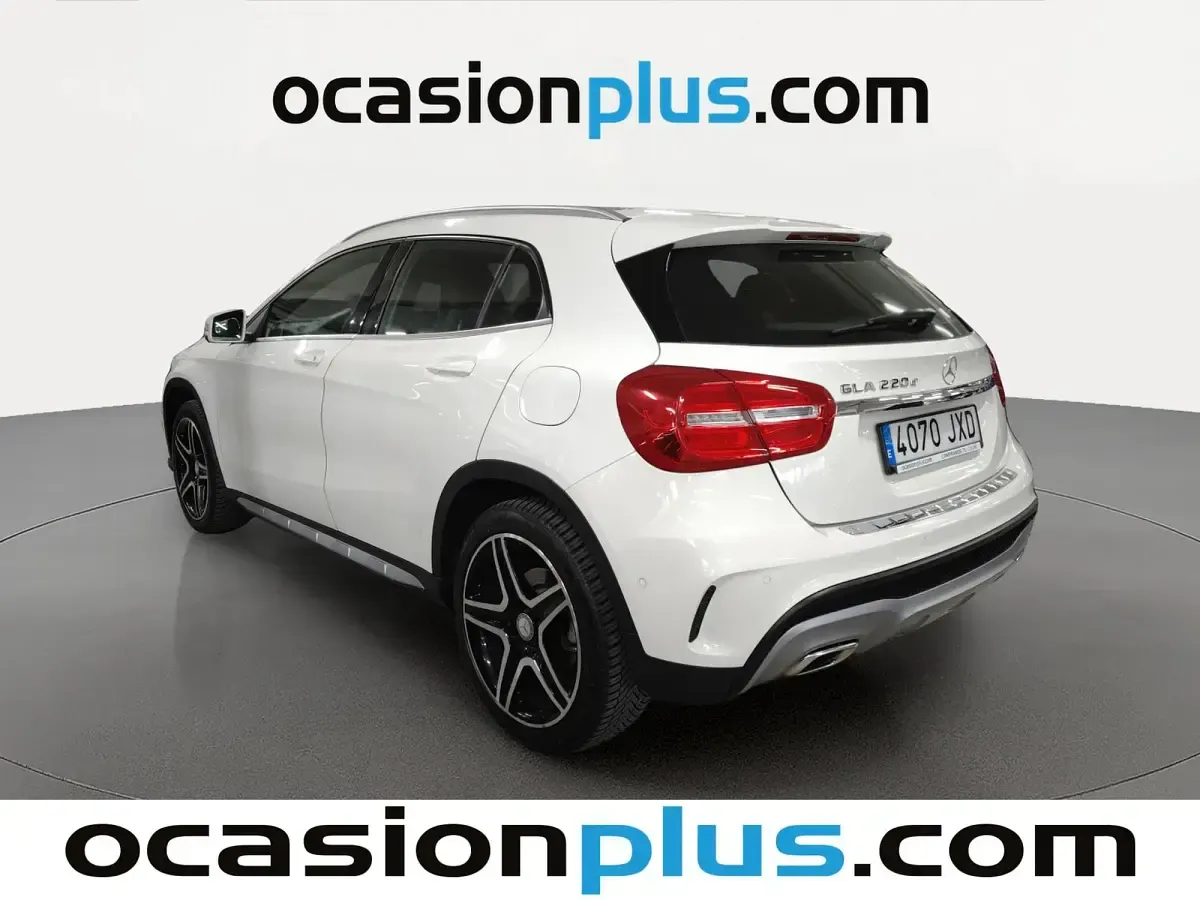Usado Mercedes GLA220 AMG line 177 CV (130 kW) 2017 Blanco SUV