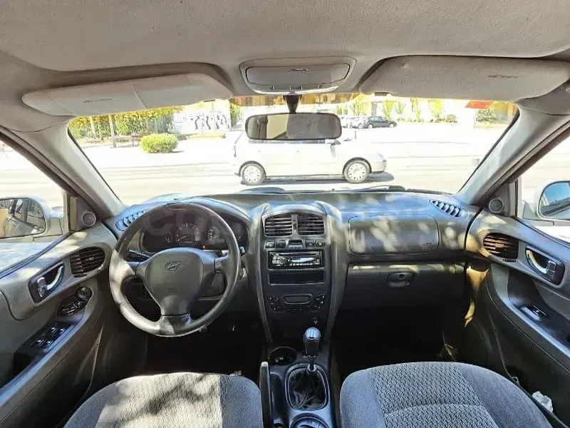 Usado Hyundai Santa Fe GLS 112 CV (82 kW) 2003 Gris / plata SUV