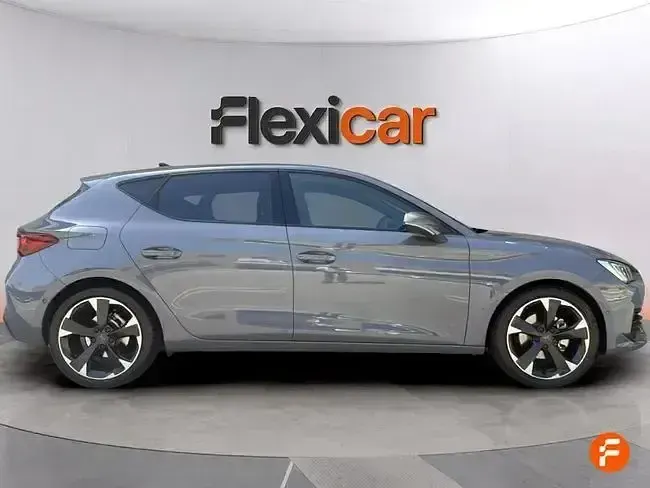 Usado Cupra Leon 150 CV (110 kW) 2023 Gris Berlina