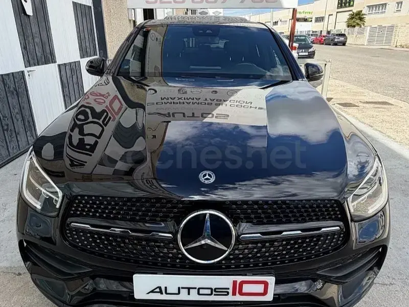 Usado Mercedes GLC300e 320 CV (235 kW) 2020 Negro SUV