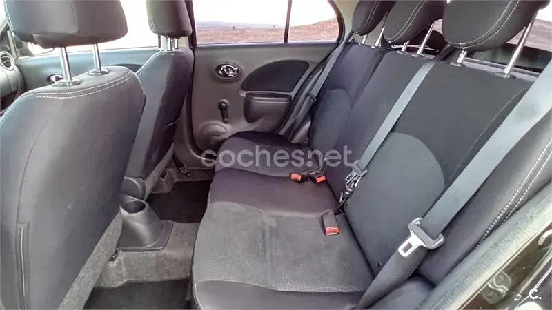 Usado Nissan Micra Premium Edition 80 CV (58 kW) 2014 Granate Utilitario
