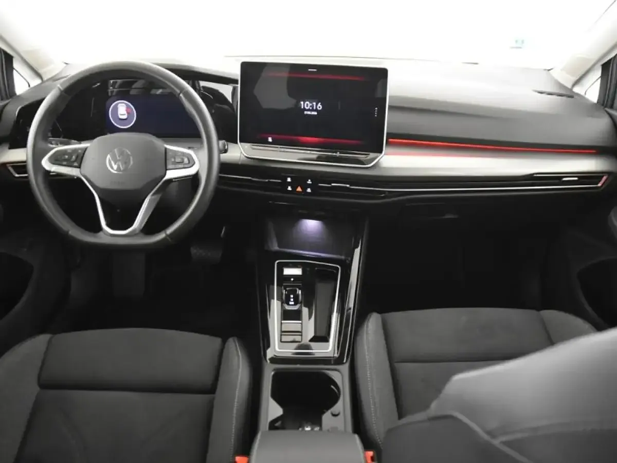 Usado VW Golf VIII Style 204 CV (150 kW) 2025 Gris/plata