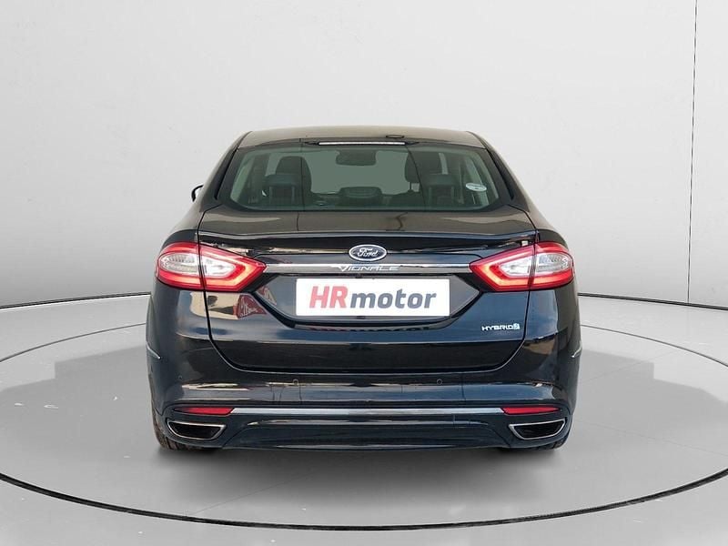 Usado Ford Mondeo Vignale 141 CV (103 kW) 2018 Blanco Berlina