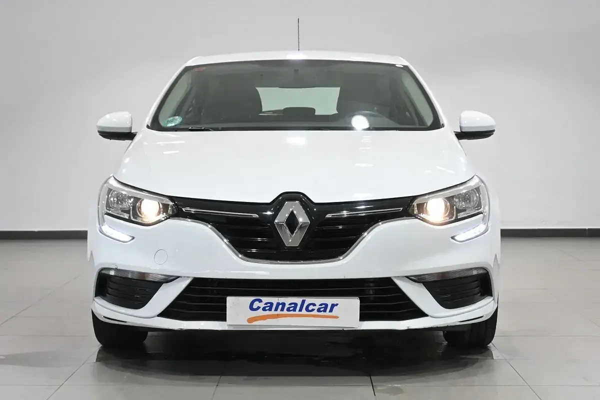 Usado Renault Mégane Life 95 CV (69 kW) 2019 Blanco