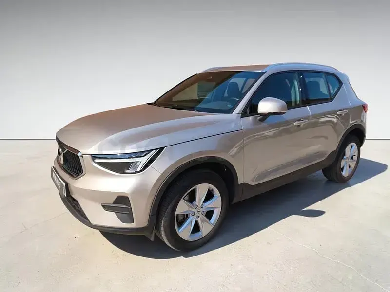 Usado Volvo XC40 Core 163 CV (119 kW) 2024 Beige SUV
