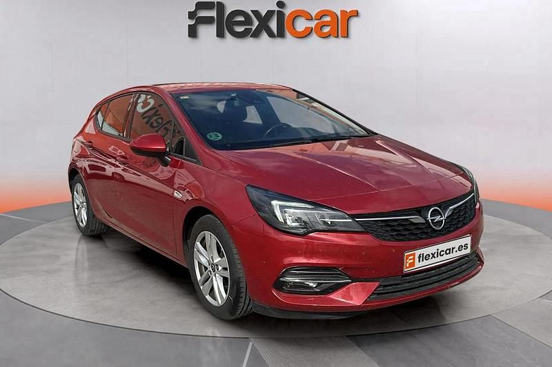 Usado Opel Astra GS Line 131 CV (96 kW) 2020 Rojo Utilitario