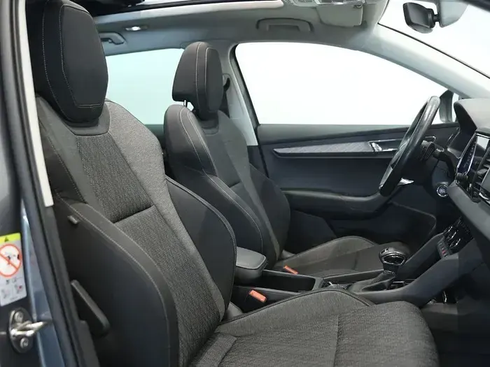 Usado Skoda Karoq Style 150 CV (110 kW) 2022 Gris SUV