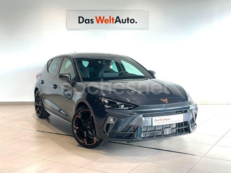 Gris / plata Usado 2024 Cupra Leon Berlina | 36.995 € - Imagen 1/4