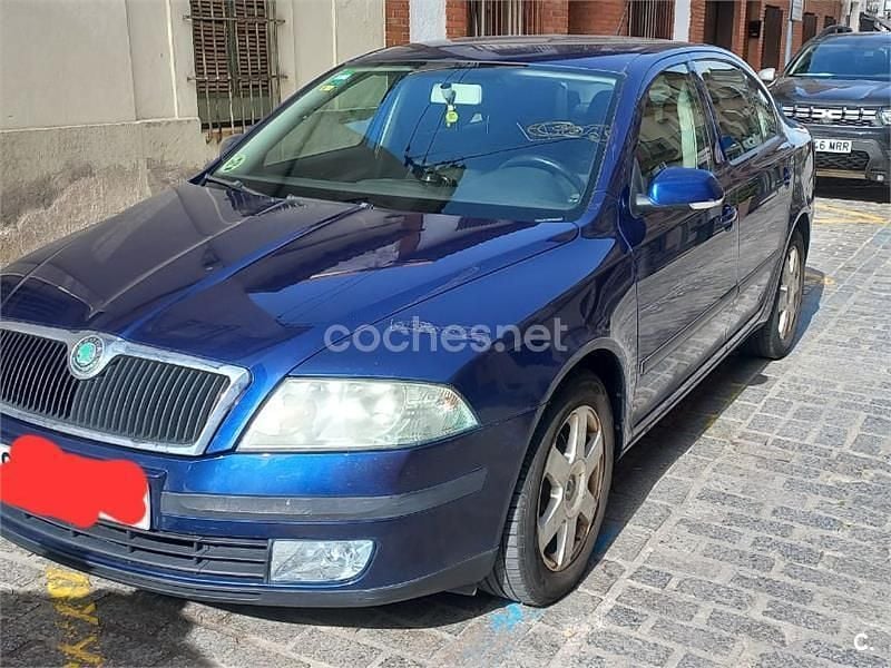 Usado Skoda Octavia 105 CV (77 kW) 2007 Azul Berlina