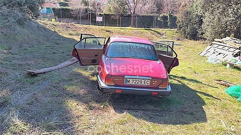 Usado Jaguar XJ6 Sovereign 204 CV (150 kW) 1982 Granate Berlina