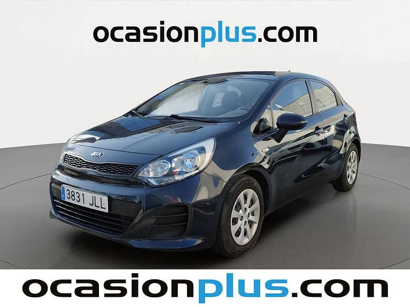 Usado Kia Rio 75 CV (55 kW) 2016 Gris Utilitario