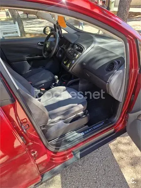 Occasion Seat Altea Reference 105 PK (77 kW) 2005 Rood MPV