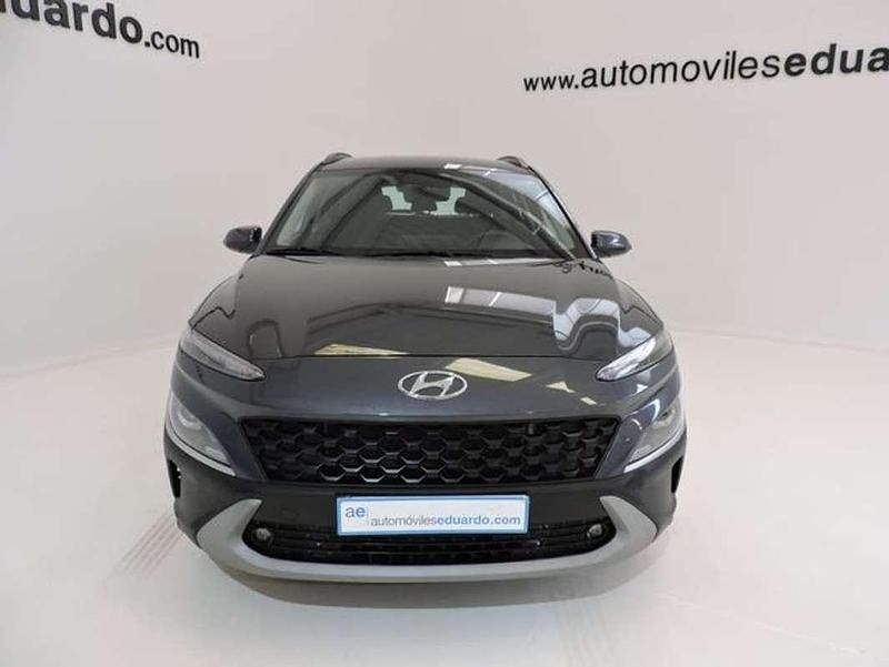 Usado Hyundai Kona 121 CV (88 kW) 2021 Gris SUV