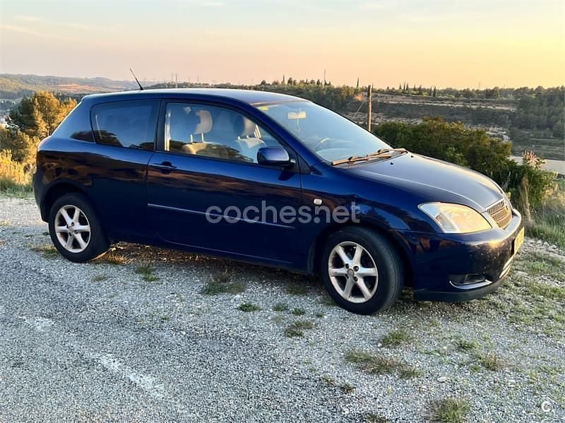 Usado Toyota Corolla Sol 116 CV (85 kW) 2004 Azul Berlina