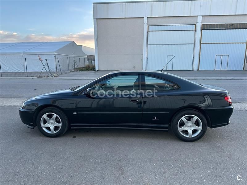 Usado Peugeot 406 Coupe 136 CV (100 kW) 2004 Negro Coupe