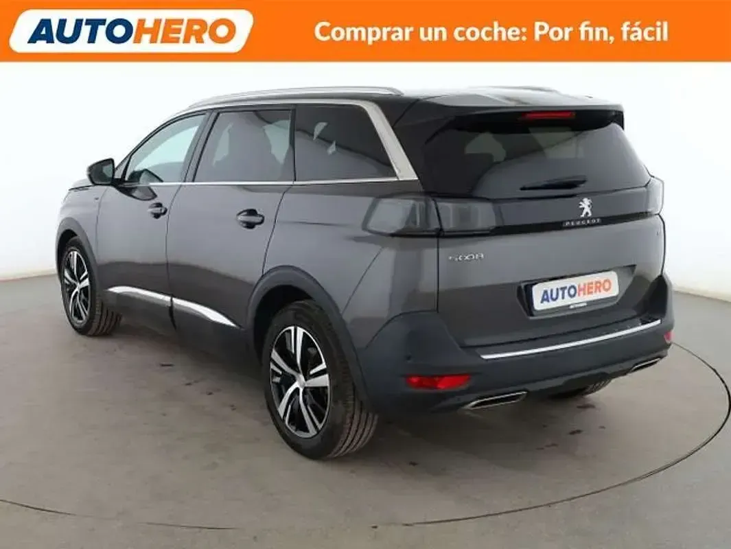 Usado Peugeot 5008 GT 179 CV (131 kW) 2021 Gris SUV