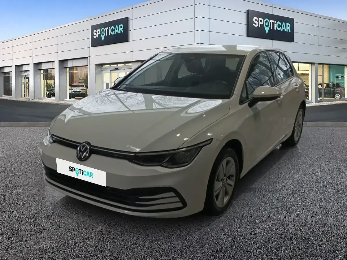 Usado VW Golf VIII Life 115 CV (84 kW) 2022 Blanco Berlina