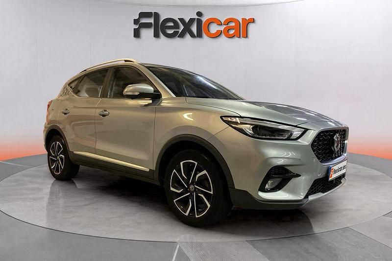 Usado MG ZS Luxury 111 CV (81 kW) 2023 Gris Berlina