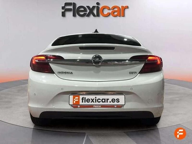 Usado Opel Insignia Business 136 CV (100 kW) 2016 Blanco Berlina