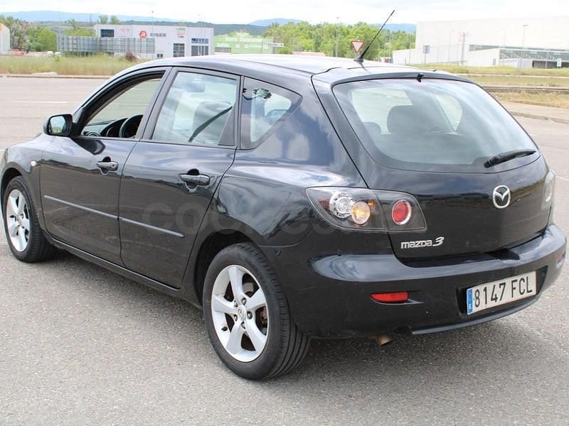 Usado Mazda 3 Active 109 HP (80 kW) 2006 Preto Sedan