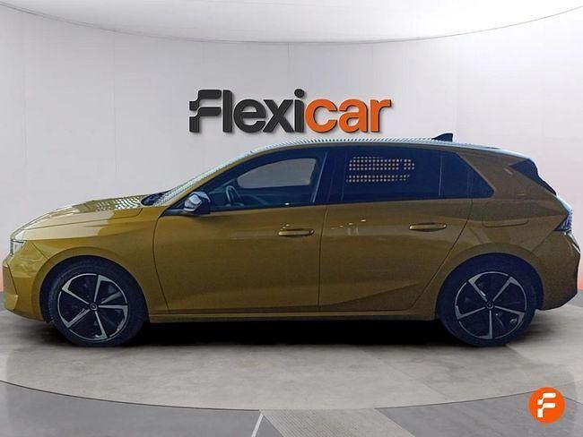 Usado Opel Astra 181 CV (133 kW) 2022 Amarillo