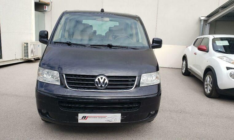 Usado VW Multivan Highline 174 CV (127 kW) 2004 Negro Van