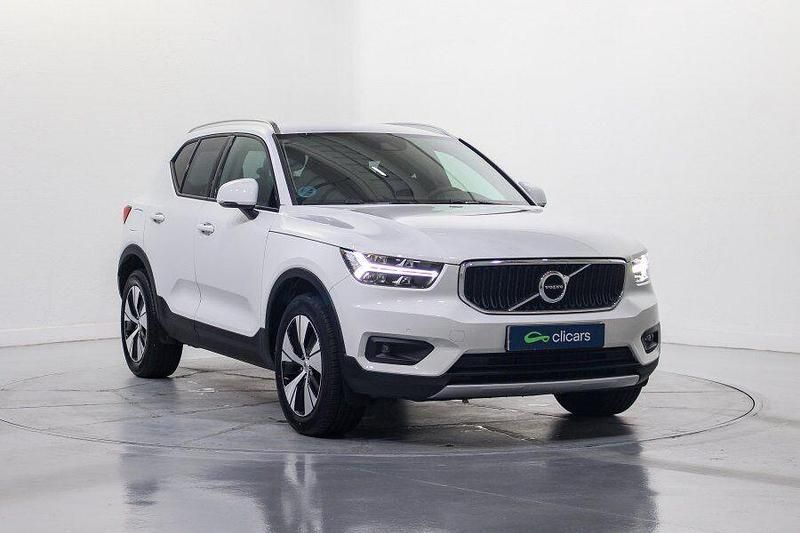 Usado Volvo XC40 Momentum 129 CV (94 kW) 2021 Blanco SUV