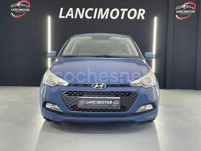 Usado Hyundai i20 84 CV (61 kW) 2018 Azul Berlina