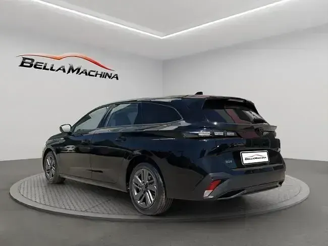 Usado Peugeot 308 S 130 CV (95 kW) 2022 Blanco Familiar