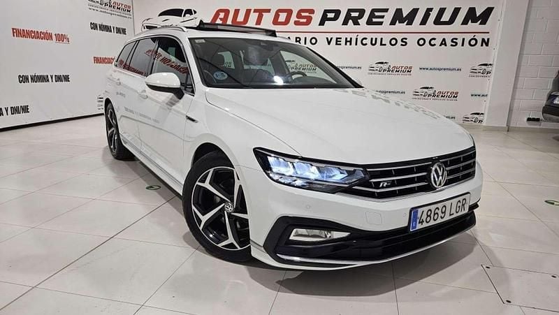 Blanco Usado 2020 VW Passat Exclusive Berlina | 17.990 € (Un poco caro) - Imagen 1/4