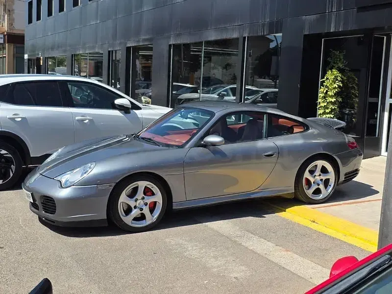 Usado Porsche 911 Carrera 4S 320 CV (235 kW) 2003 Gris / plata Coupe
