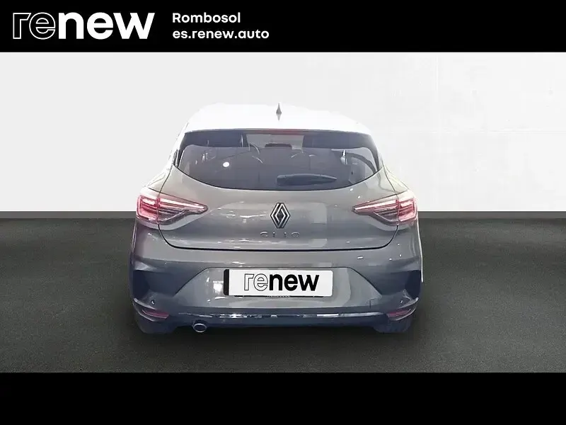 Usado Renault Clio V Techno 100 CV (73 kW) 2025 Gris Berlina