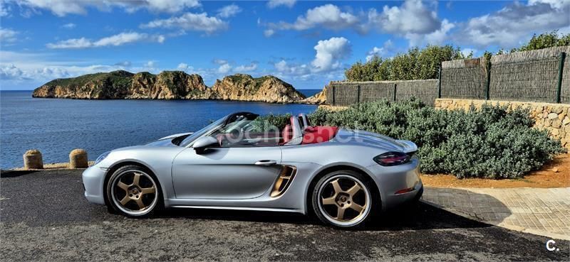 Gris / plata Usado 2021 Porsche 718 Boxster Descapotable | 119.900 € - Imagen 1/4