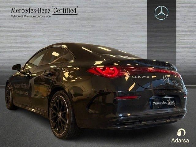 Usado Mercedes 250 AMG line 200 kW (272 CV) 2025 Negro cosmos