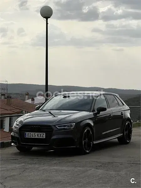 Usado Audi A3 150 CV (110 kW) 2019 Negro Berlina